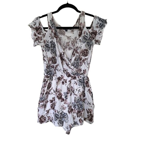 One Clothing White and Floral Print Shorts Romper with Peek-a-Boo Cap Sleeves Si - Picture 1 of 6